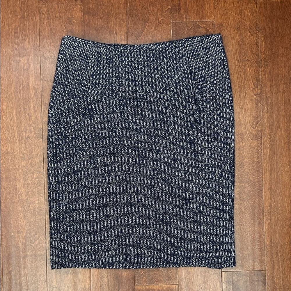 Purdey Wool Blend Woven Textured Blue and White Pencil Skirt, Size XL (42)